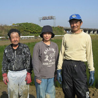 村中　貞生